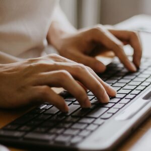 img of someone typing